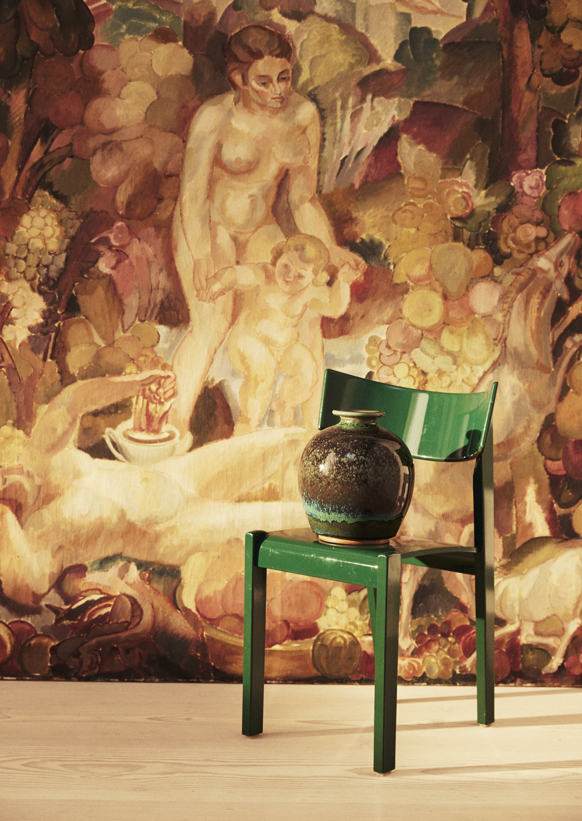 A glassy glaze stoneware vase by Berndt Friberg